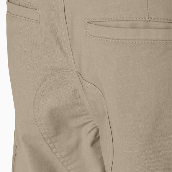 Dickies Skateboarding Cargo Shorts, 11&quot; - Desert Sand &#40;DS&#41;
