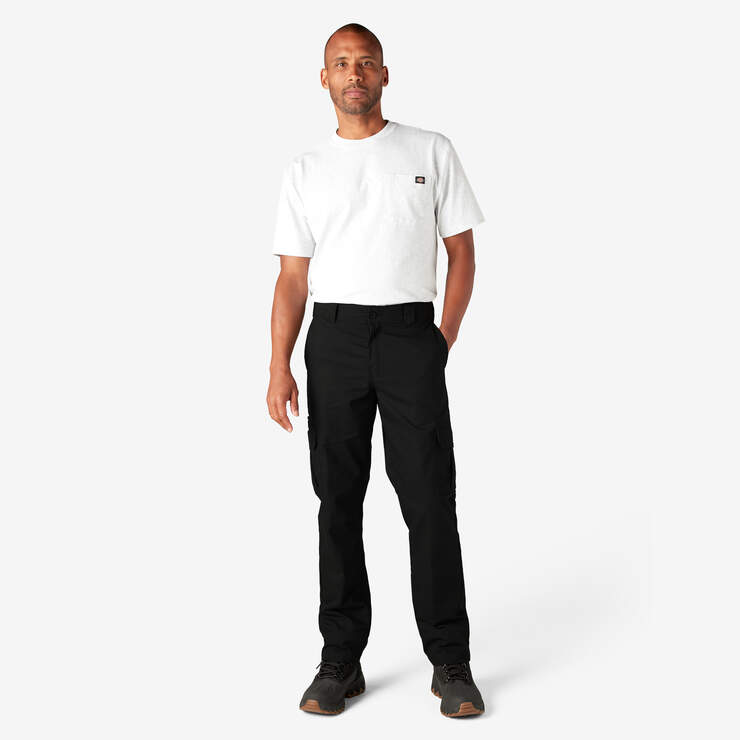 Pantalon cargo de coupe ajustée - Black (BK) numéro de l’image 5