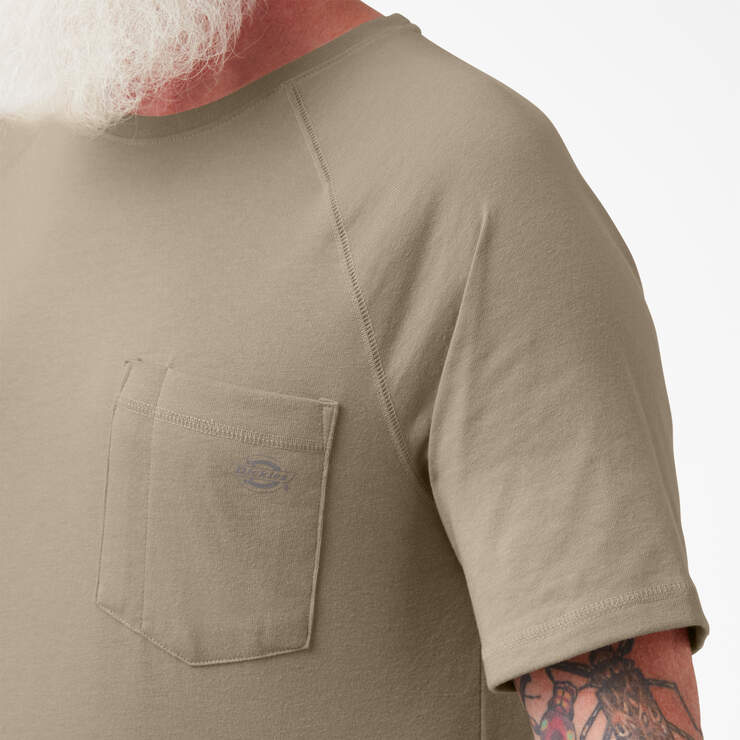 T-shirt rafraîchissant à manches courtes et à poche - Desert Sand (DS) numéro de l’image 9