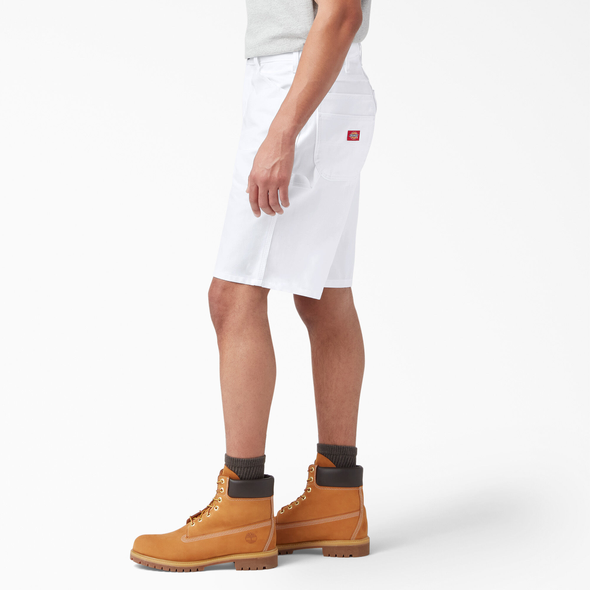 White painter shorts online