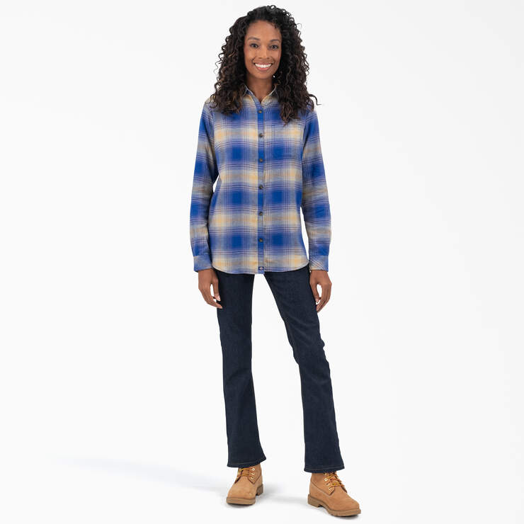 Women's Plaid Flannel Long Sleeve Shirt - Surf Blue/Fireside Ombre Plaid (C1J) image number 4