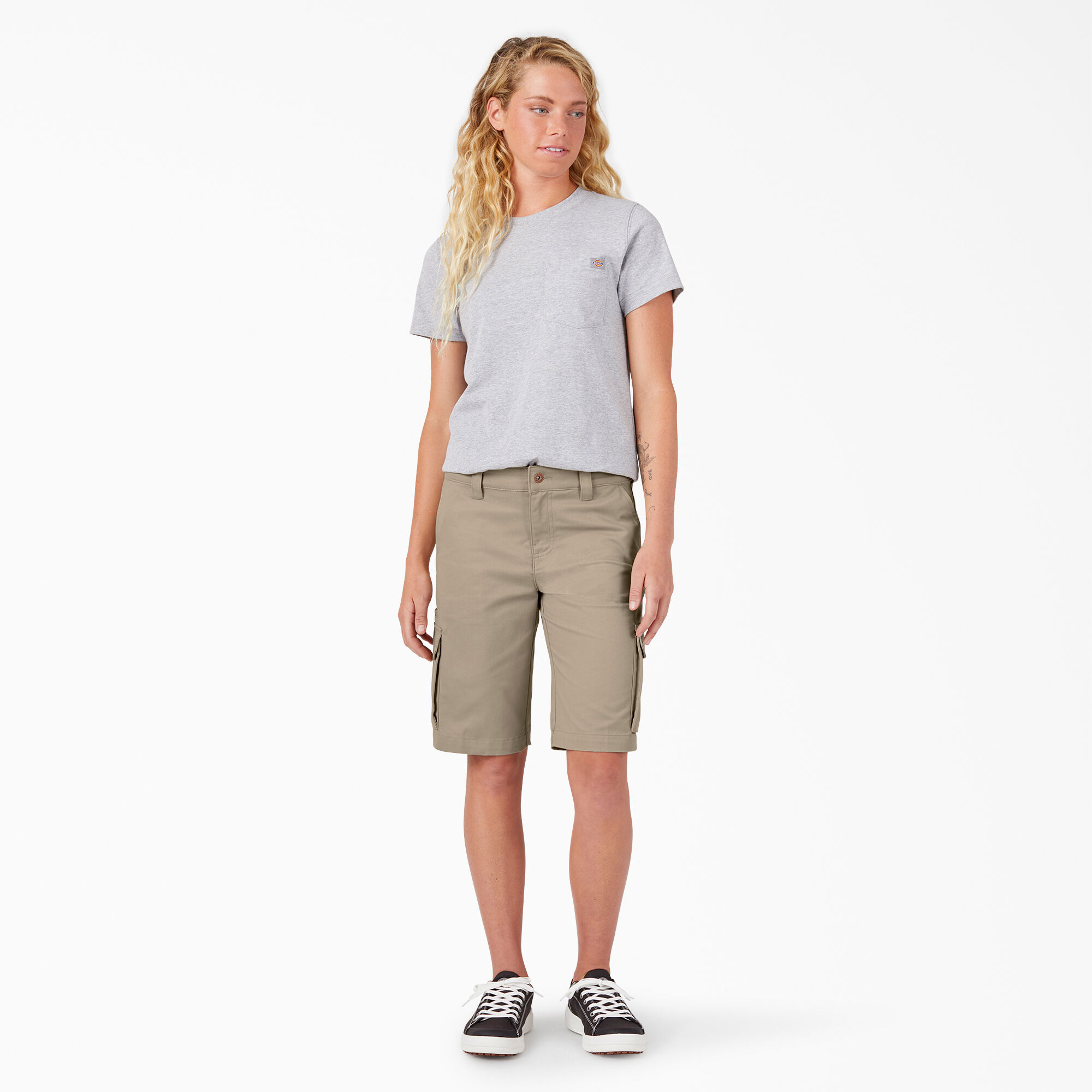 Dickies Women's 11-Inch Relaxed Cargo Short, Grape Leaf