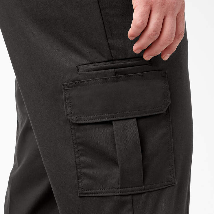 Pantalon cargo de coupe standard en tissu FLEX - Black (BK) numéro de l’image 6