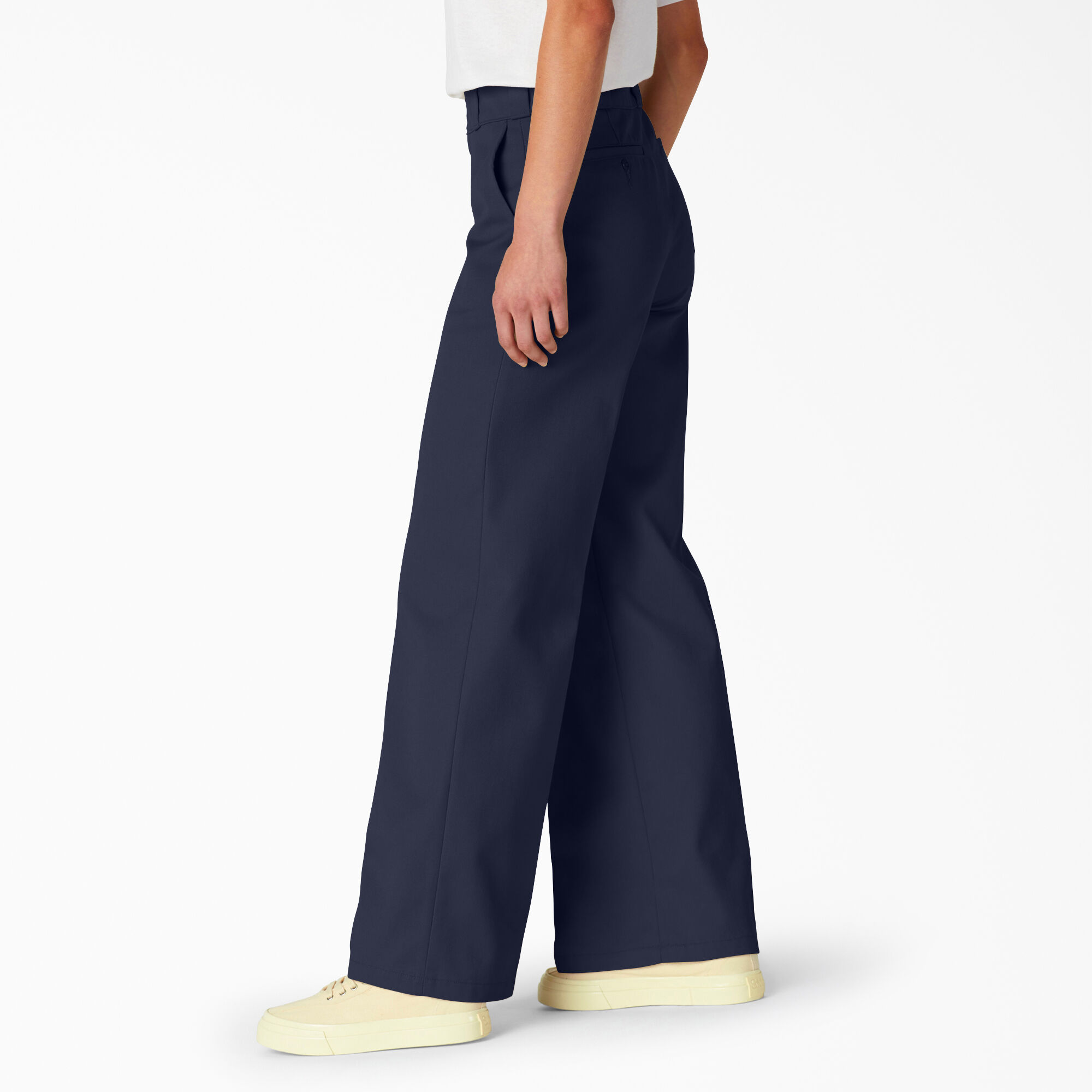 Wide legged pants canada on sale