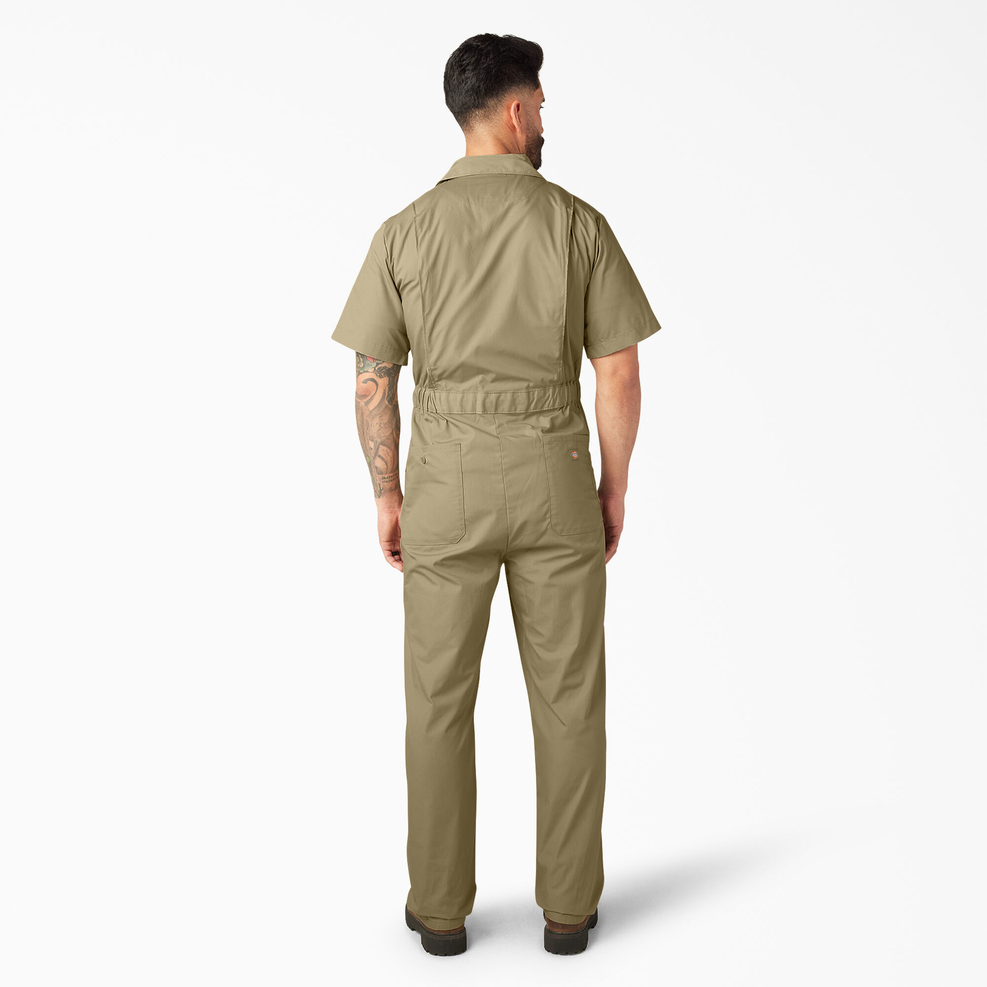 Suit with short sleeves top