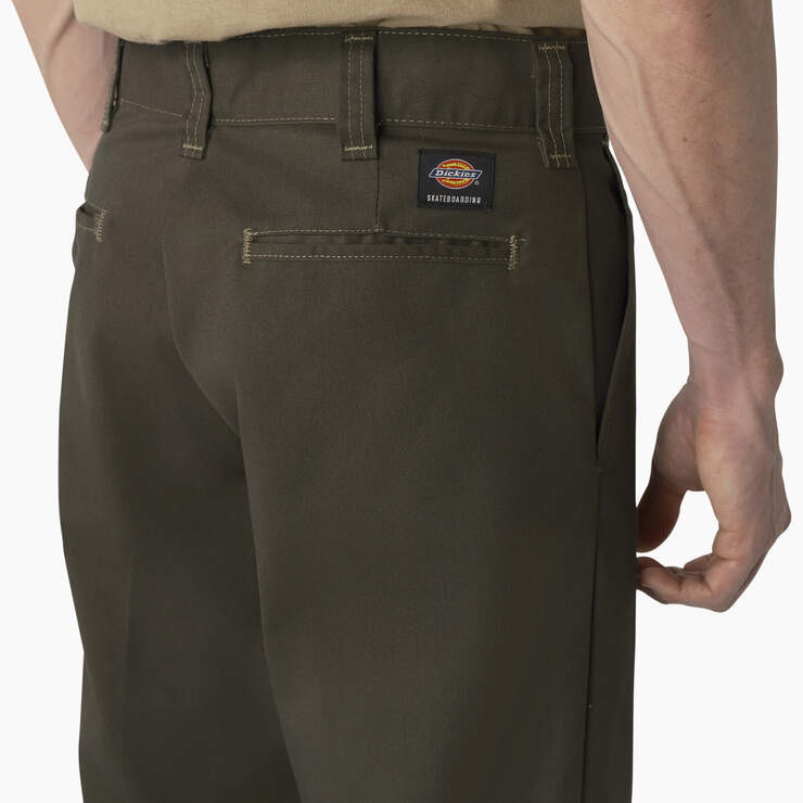 Pantalon à genoux renforcés de skateboard Dickies, coupe standard - Olive Green (OG) numéro de l’image 8