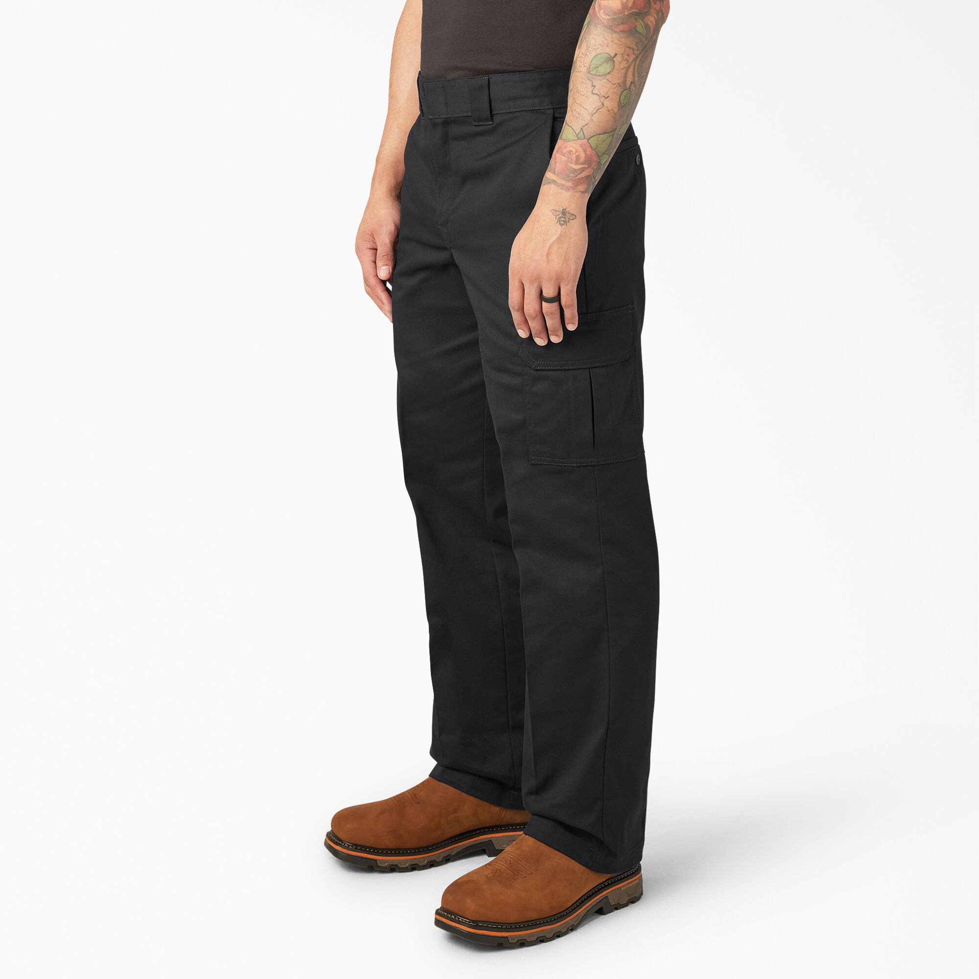 Pantalon de travail cargo de coupe decontractee