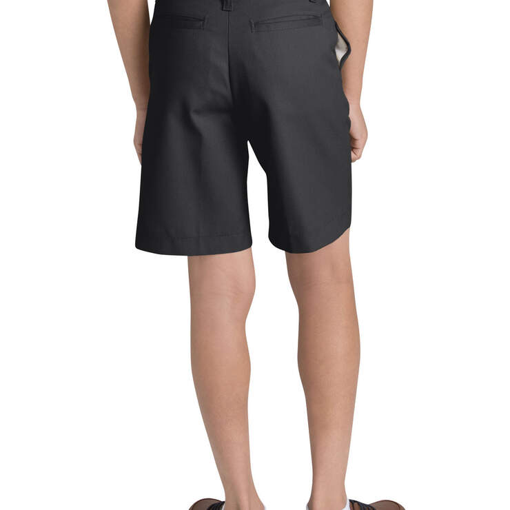 Boys' Classic Fit Flat Front Shorts, 8-20 - Black (BK) numéro de l’image 2
