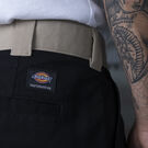 Pantalon &agrave; genoux renforc&eacute;s et jambe droite de coupe ample Ronnie&nbsp;Sandoval - Black/Desert Sand Color Block &#40;BDC&#41;