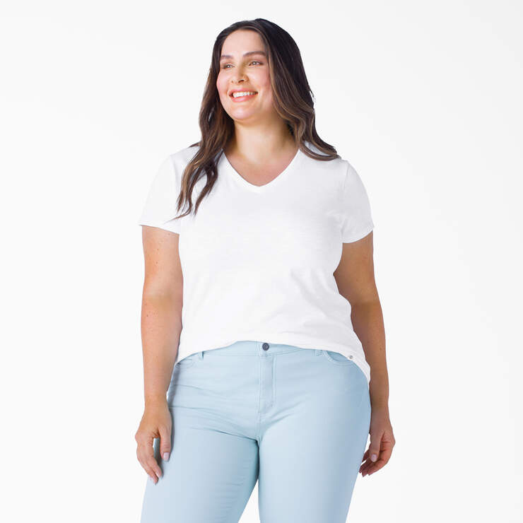 T-shirt taille plus à encolure en V pour femmes - White (WH) numéro de l’image 1