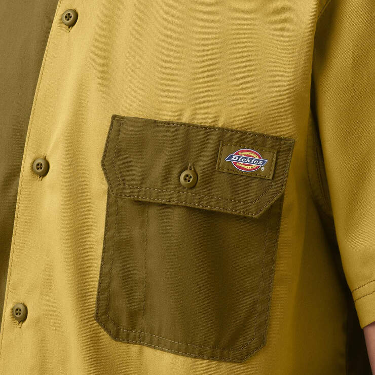 Twill Button-Up Short Sleeve Work Shirt - Rinsed Military/Moss Green (R2G) image number 5