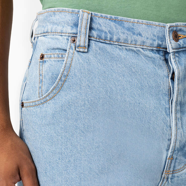 Thomasville Loose Fit Jeans - Light Denim (LTD) image number 4