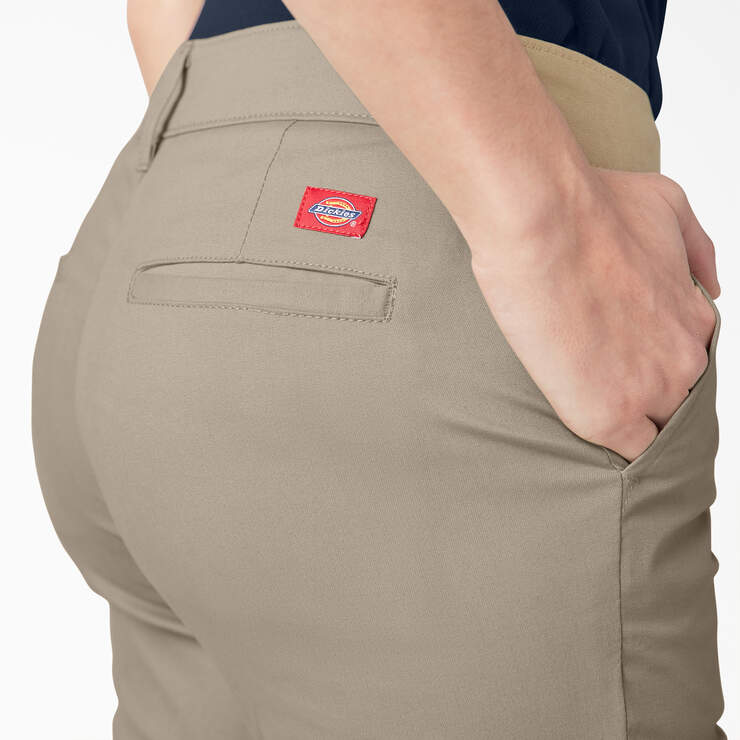Pantalon de coupe ajustée à jambe semi-évasée FLEX pour femmes - Desert Sand (DS) numéro de l’image 6