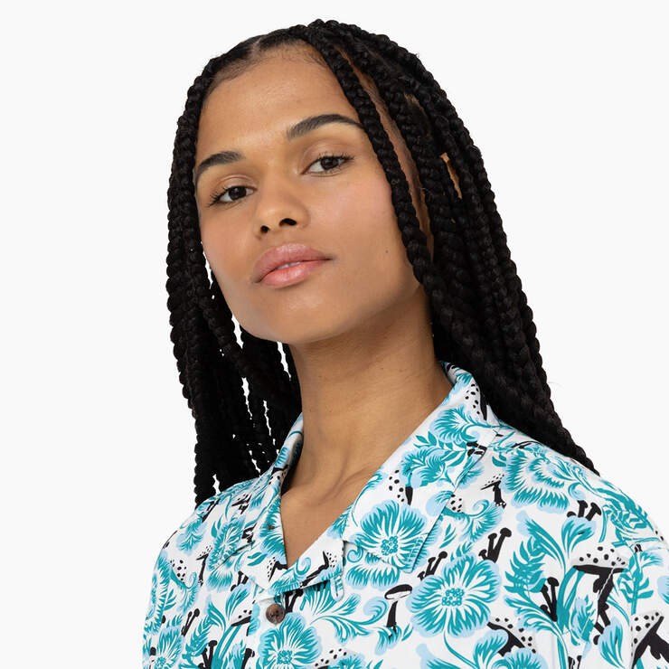 Chemise à manches courtes pour femmes Roseburg - Blue Floral Print (GG2) numéro de l’image 4